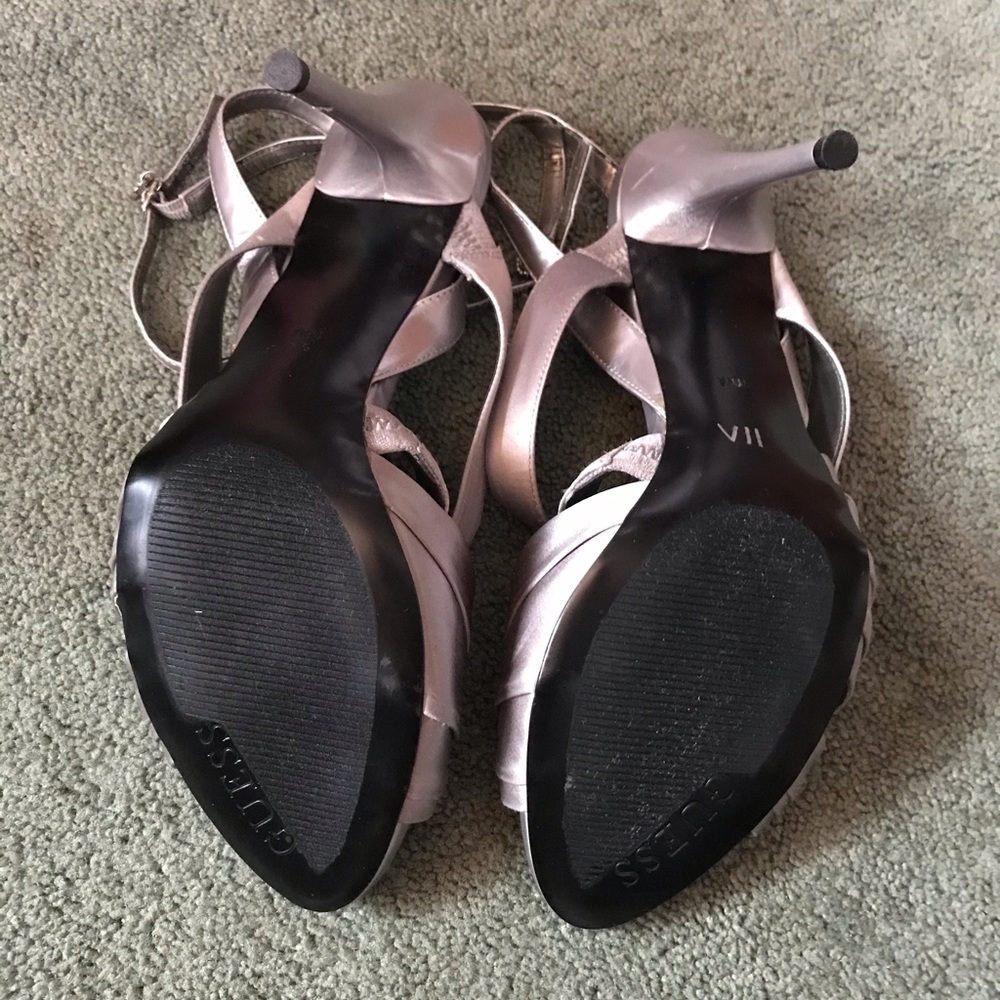 Ladies Beautiful Satin GUESS Heels EUC - Picture 2 of 5